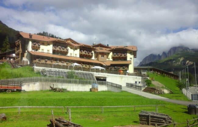 המלון הכשר בקנזיי