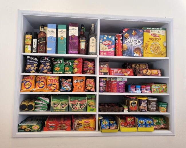 פינה כשרה בבית חבד לאצ'י